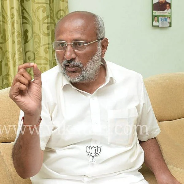 சி.பி.ராதாகிருஷ்ணன்