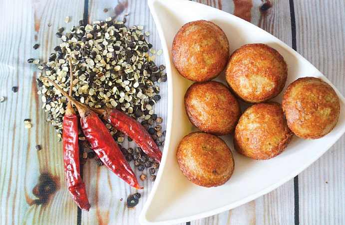 மீண்டும் மீண்டும் சுவைக்கத் தூண்டும்... 30 வகை குழிப்பணியாரங்கள்!