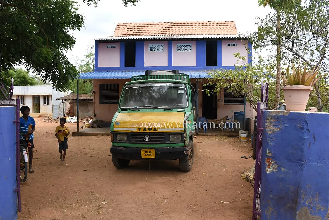 செல்வனின் வீடு