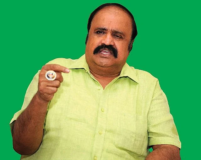 புகழேந்தி