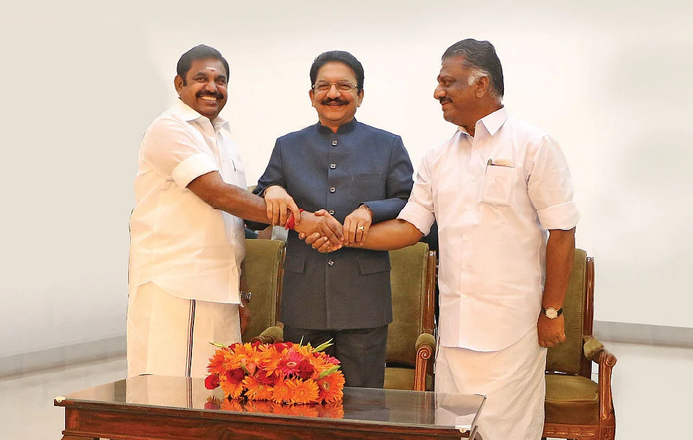 பன்னீர்செல்வம், வித்யாசாகர் ராவ், எடப்பாடி பழனிசாமி