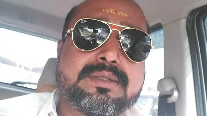 வேலூர் சுரேஷ்