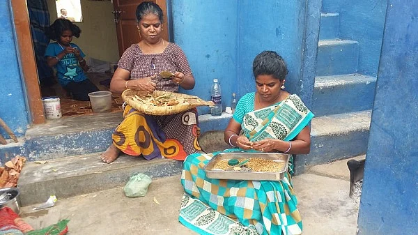 ராமலட்சுமி, முத்துக்குட்டி