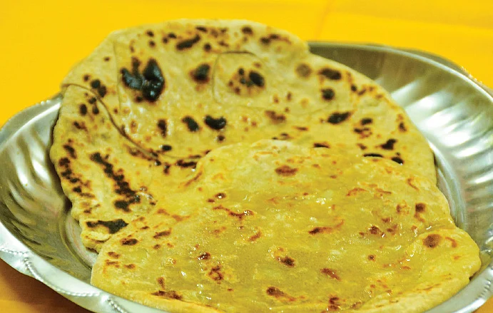ஆறு கிழங்குகள் அறுசுவை உணவுகள்