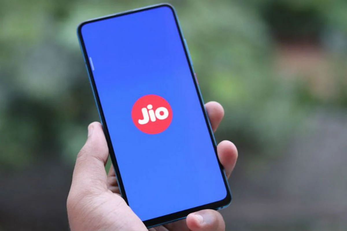 ஜியோ 4000 ரூபாய் ஆண்ட்ராய்டு போன்