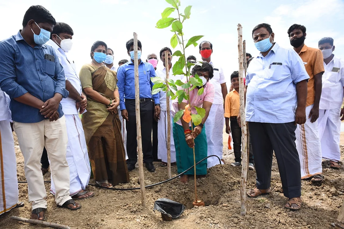 பூங்குன்றன்