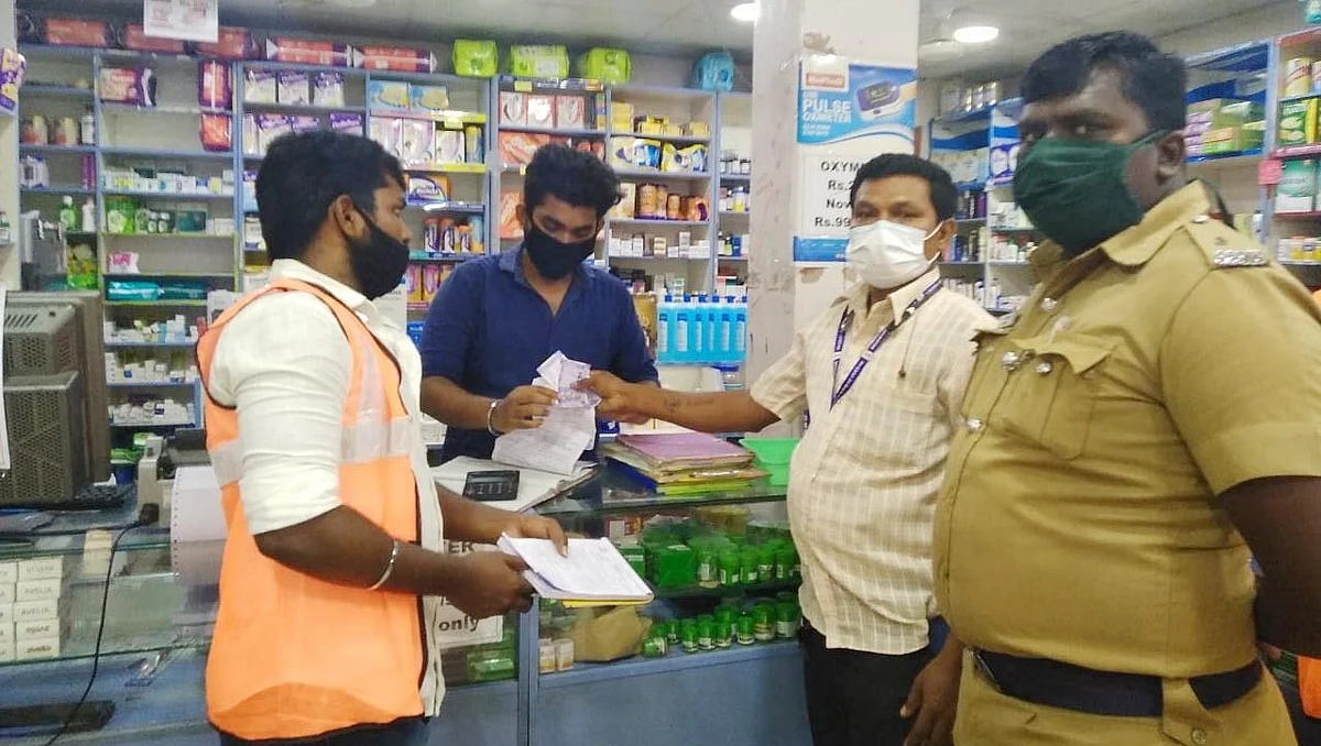 கோடம்பாக்கத்தில் முகக்கவசம் அணியாத மெடிக்கல் ஷாப் ஊழியருக்கு அபராதம்