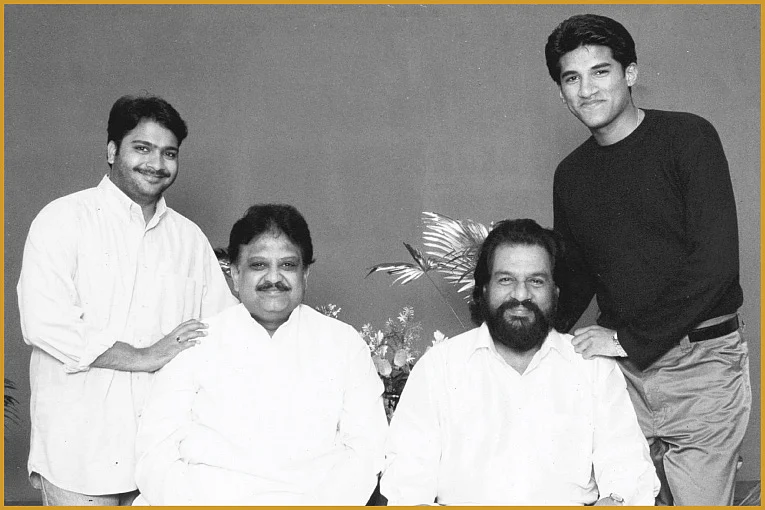 எஸ்.பி.பி.சரண், கே.ஜே.யேசுதாஸ், விஜய் யேசுதாஸுடன்...