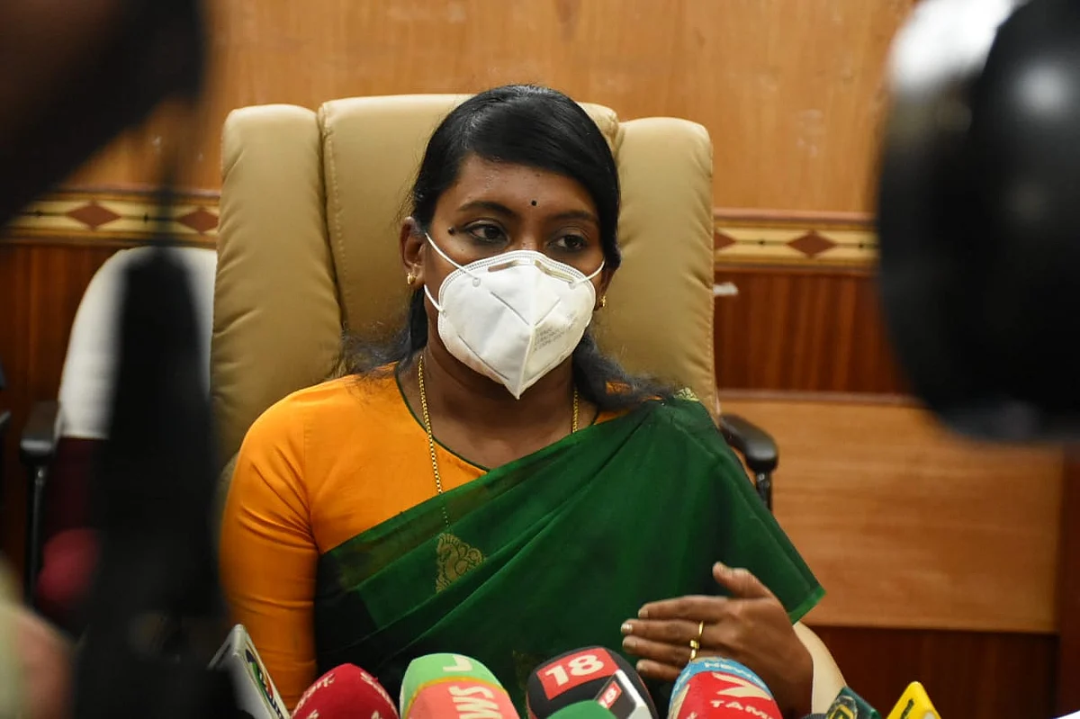 நீலகிரி ஆட்சியர் இன்னசென்ட் திவ்யா