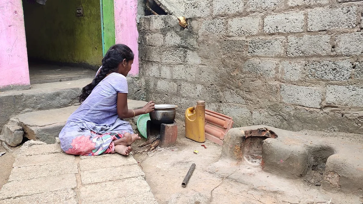 மாற்றுத்திறனாளி சரிதா