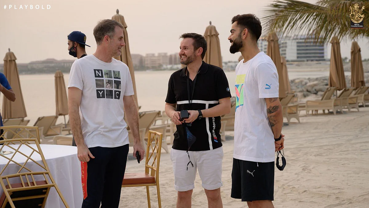 Simon katich, Mike Hesson, Virat Kohli