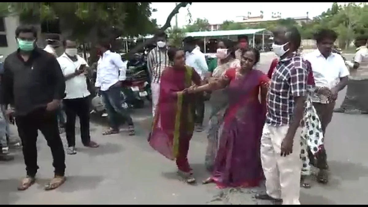 தற்கொலைக்கு முயன்ற ஹேமா, மோகனாம்பாள்