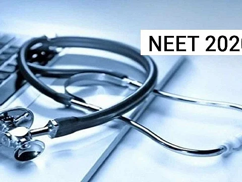 நீட்: `அரசுப் பள்ளி மாணவர்களுக்கு 8 சீட்; இட ஒதுக்கீடு நிறைவேறினால் 303 சீட்' - உண்மைநிலை என்ன?
