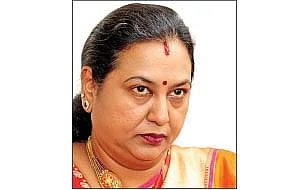 ஜூ.வி பைட்ஸ்: `மறந்துவிட்டீரா அண்ணியாரே?' - ஒரு குமுறல்; `அரியர் ஆல் பாஸ்' சர்ச்சை!