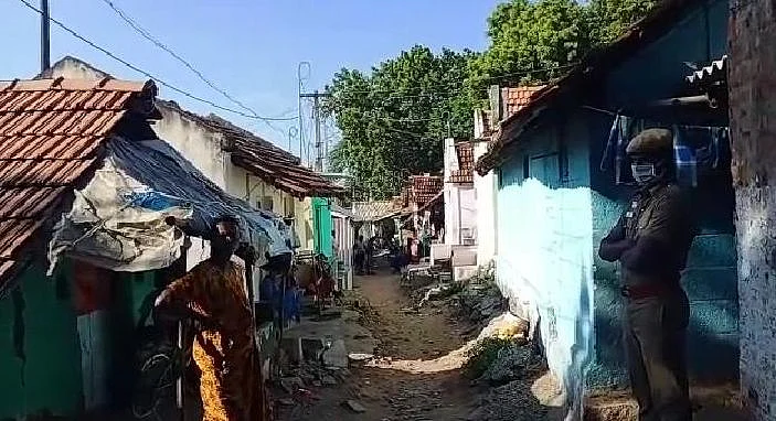 விசாரணையில் போலீஸார்