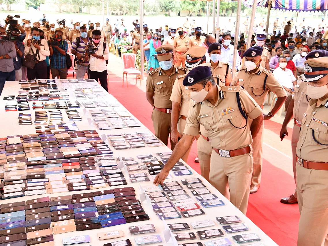சென்னை: 48 நாள்களில் 1,193 திருட்டு செல்போன்கள் மீட்பு!