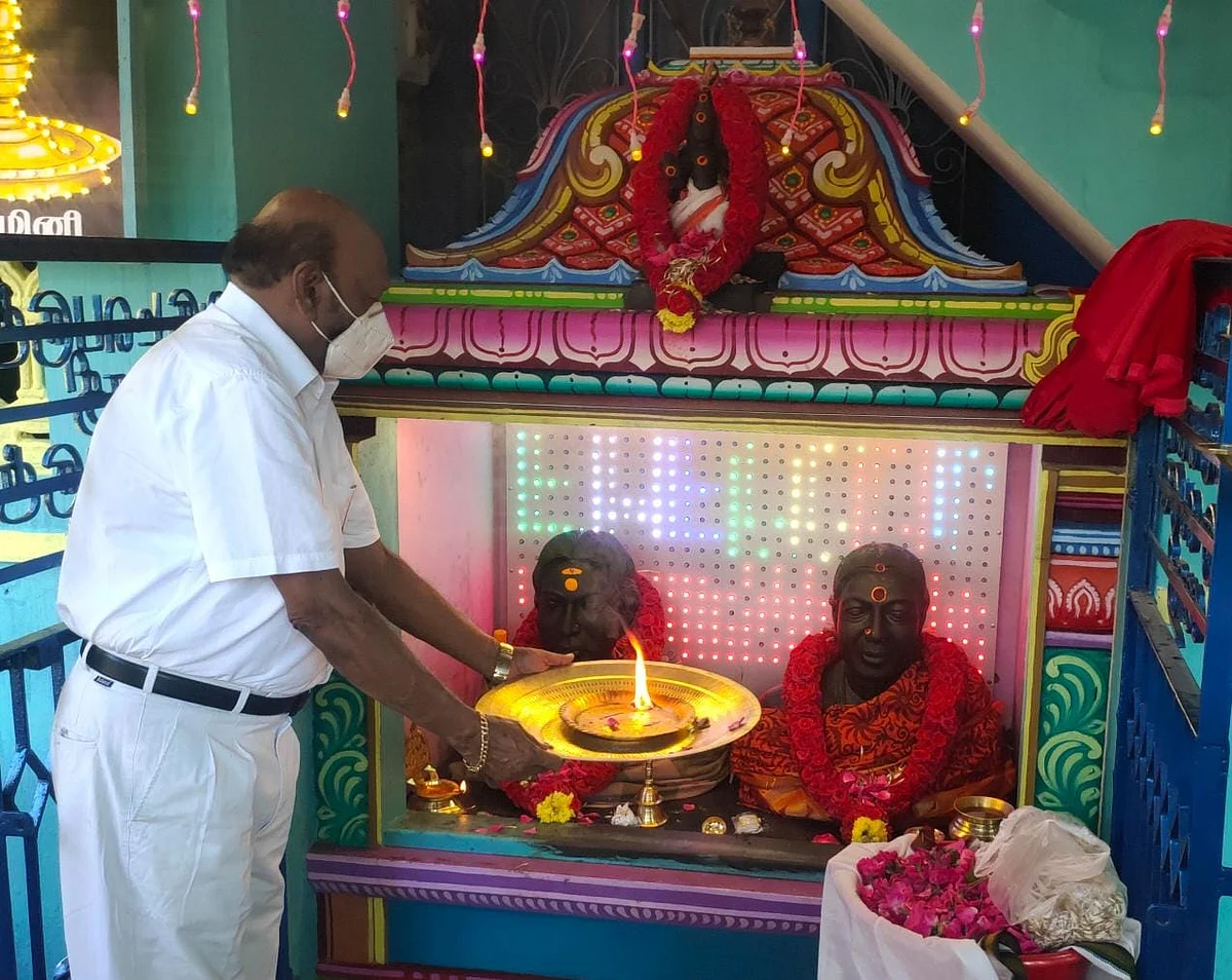தாய்க்கும் மனைவிக்கும் கோயில்