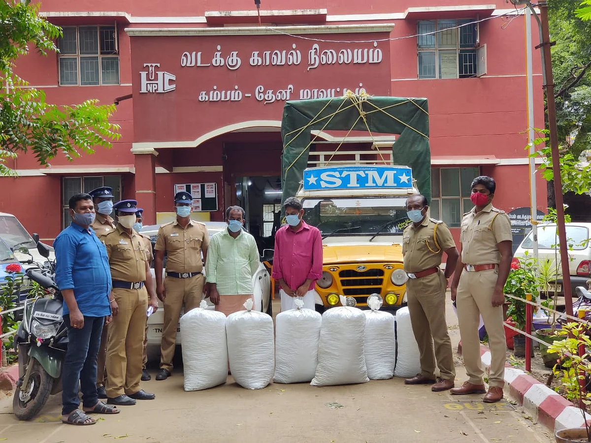கம்பத்தில் கைது செய்யப்பட்டவர்கள்