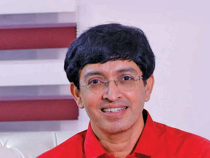 ராதாகிருஷ்ணன்