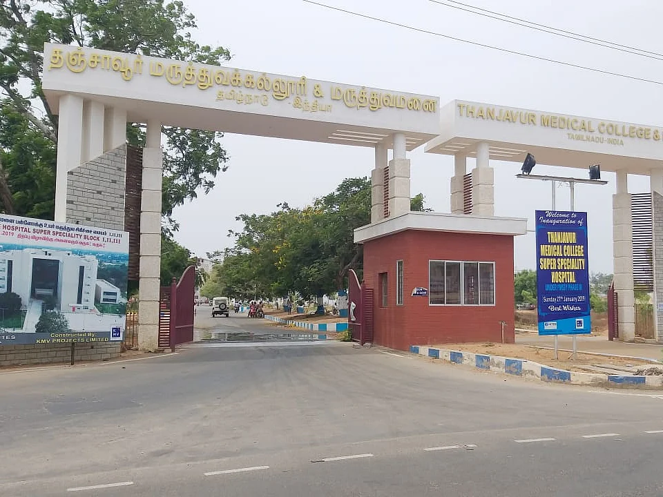 `தேவையற்றதை நம்ப வேண்டாம்!'- வாட்ஸ்அப் வைரல் பதிவு குறித்து தஞ்சை மருத்துவக் கல்லூரி டீன் விளக்கம்