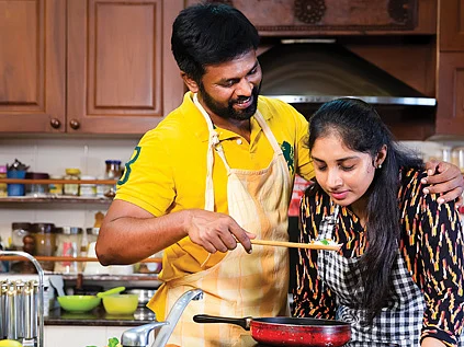 இப்படித்தான் சமைக்கணும்...
இப்படித்தான் சாப்பிடணும்!