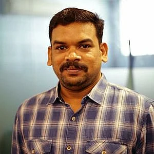 டாக்டர் சிவபாலன் இளங்கோவன்