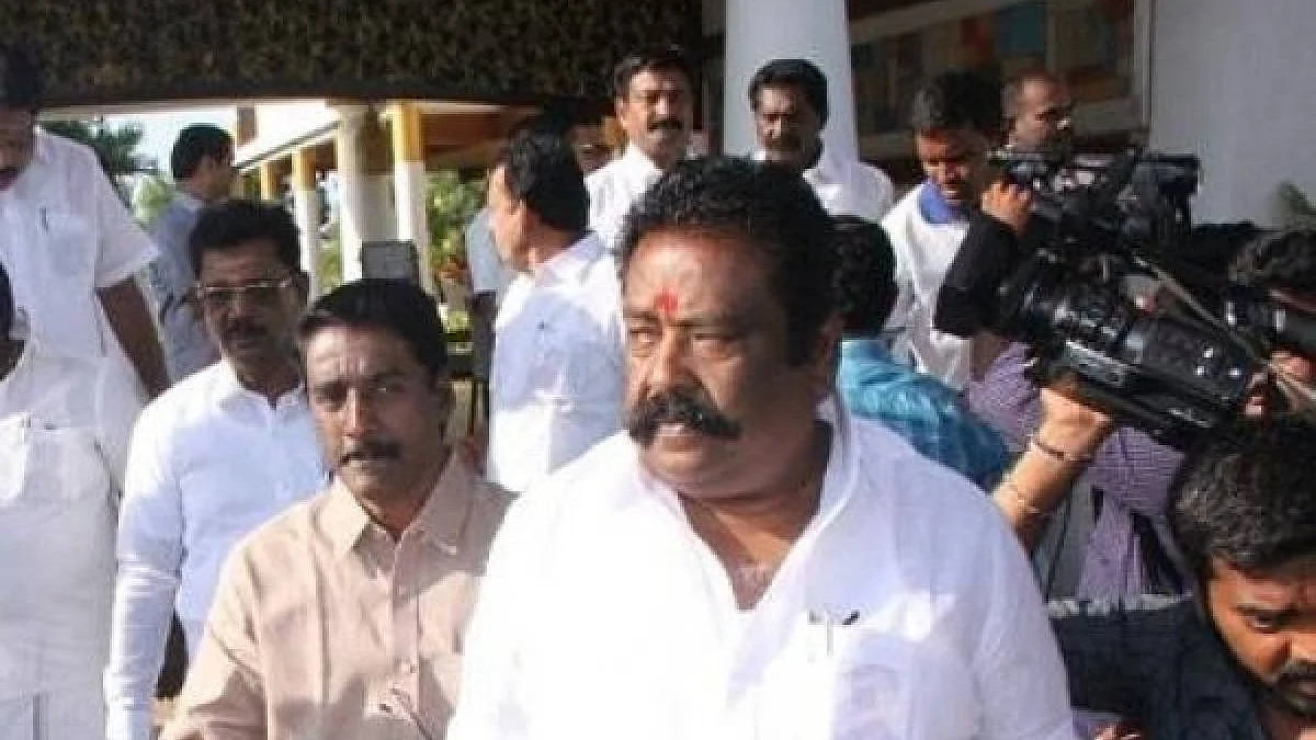 அ.தி.மு.க எம்.எல்.ஏ ரத்தினசபாபதி