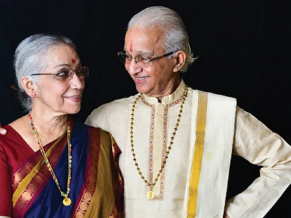 பாரம்பர்ய பரதம்... பரபர விளம்பரம்... அசத்தும் காதல் தம்பதி