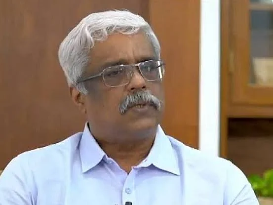கேரளா தங்கம் கடத்தல்: ஸ்வப்னாவுடன் சிக்கிய ஐ.ஏ.எஸ் அதிகாரி சிவசங்கரன் கைது!