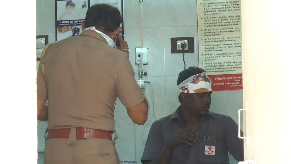 வெட்டுக் காயத்துடன் ஆம்புலன்ஸ் டிரைவர் பொன் ஜோஸ்