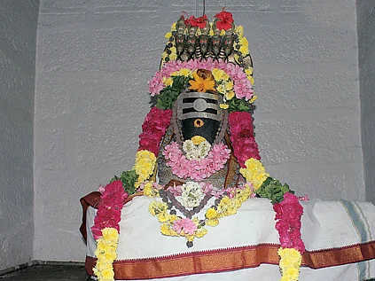 மகா பெரியவா சுட்டிக்காட்டிய
திருக்கோயில்!