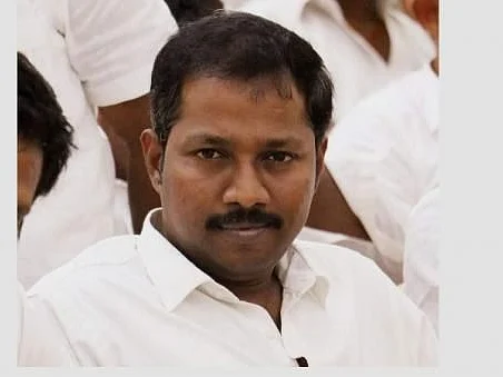 `சென்னை வழக்கறிஞர் கொலை!’ - வாணியம்பாடி நீதிமன்றத்தில் சரணடைந்த ரௌடி கும்பல்