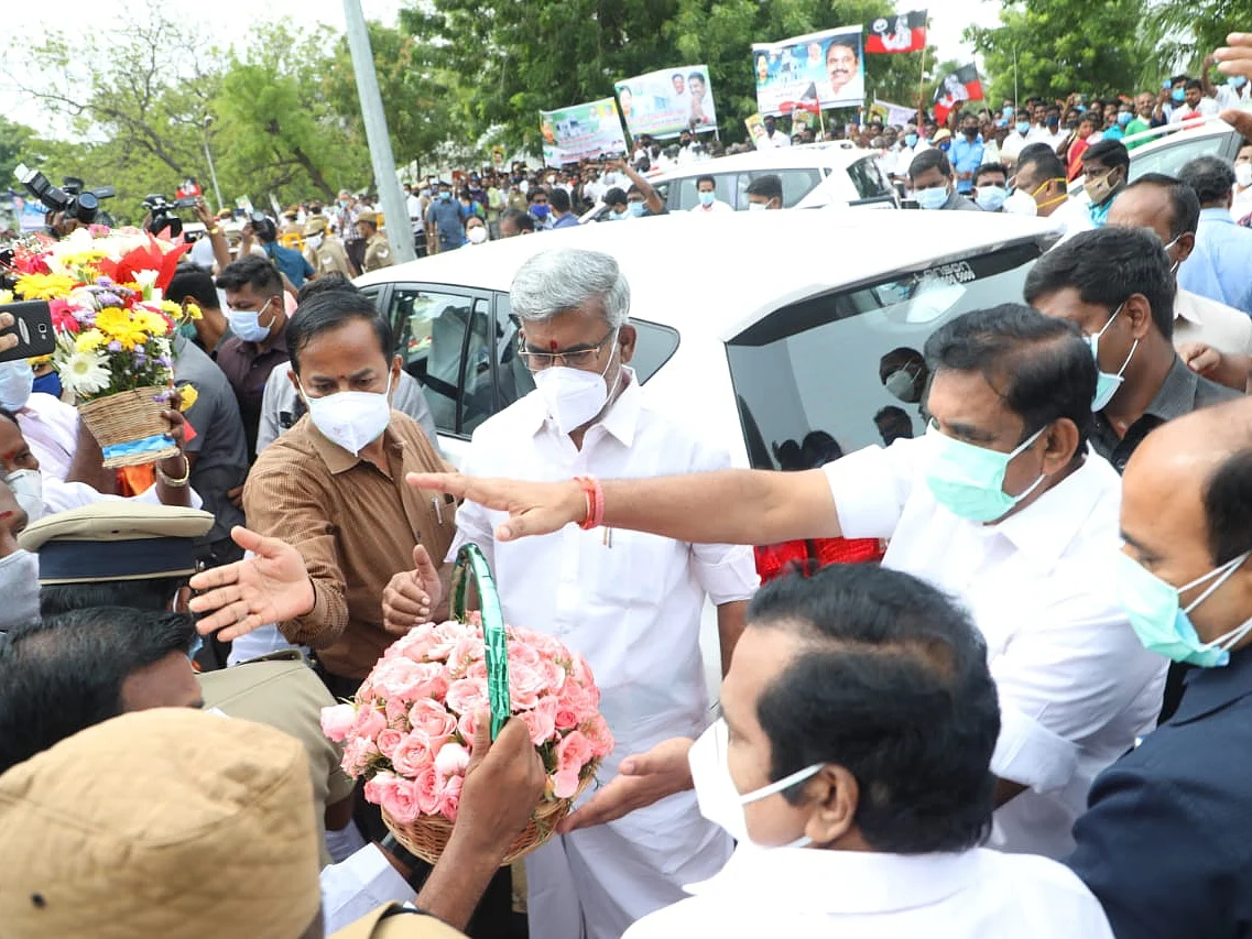 திருச்சி: `வாரிசு’ வெல்லமண்டி Vs பரஞ்ஜோதி; அப்செட் மா.செ! -முதல்வர் விசிட்டும் கட்சி சச்சரவுகளும்!