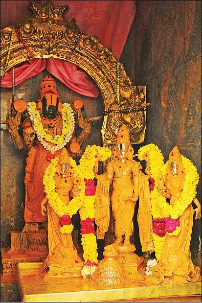 சிறப்பாக நடைபெற்றது...
ஸ்ரீ தன்வந்த்ரி மகா ஹோமம்!