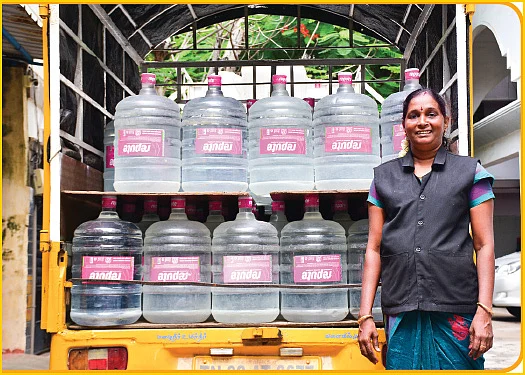 தினமும் 370 கேன்கள், மாதம் ரூ.40,000 லாபம்... வாட்டர் கேன் பிசினஸில் கலக்கும் கலையரசி!