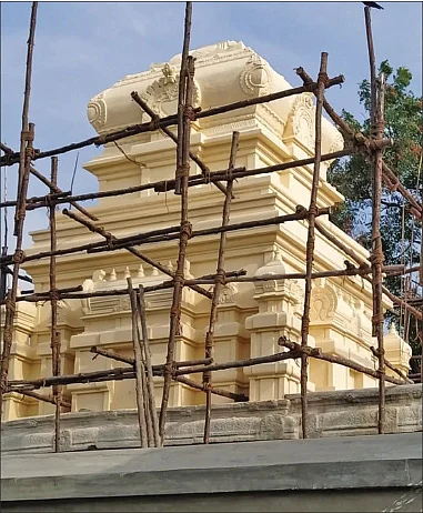 காத்திருக்கும் திருப்பணிகள்!