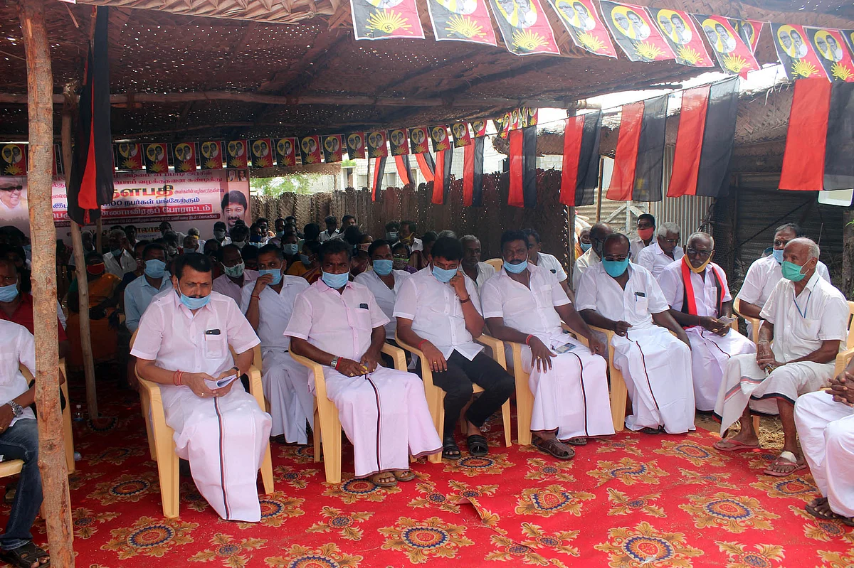 உண்ணாவிரதப் போராட்டத்தில் செந்தில் பாலாஜி