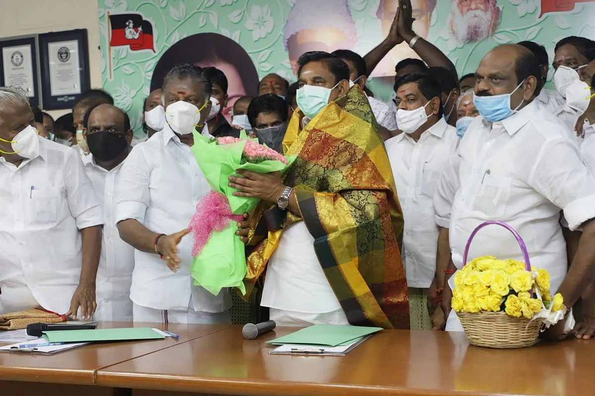 அ.தி.மு.க கூட்டம் | ஓ.பி.எஸ் - இ.பி.எஸ்