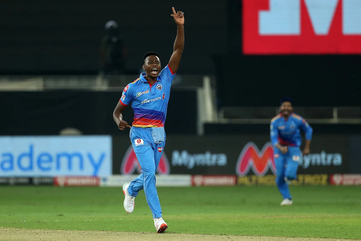 #RCBvDC