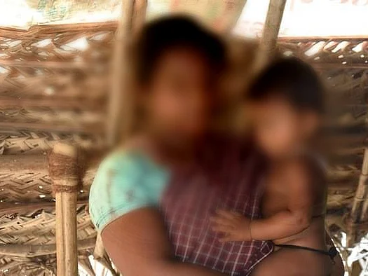 நாகை: `ஏழைப் பொண்ணுனு ஏத்துக்காம ஏமாத்திட்டான்!' - பெண்ணின் தந்தை கண்ணீர்