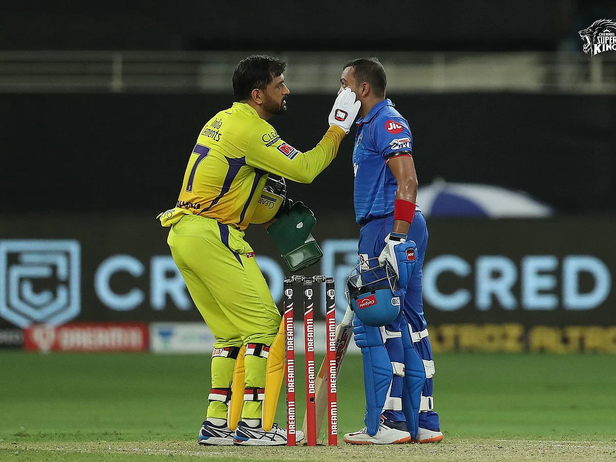 IPL 2020: роЪро┐роХрпНроХро▓ро┐ро▓рпН роЪро┐роОро╕рпНроХрпЗ... 3 рооро╛ро▒рпНро▒роЩрпНроХро│рпН роЪрпЖропрпНро╡ро╛ро░ро╛ родрпЛройро┐? #CSKvSRH #Dhoni
