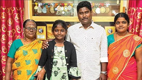 குடும்பத்தினருடன்...