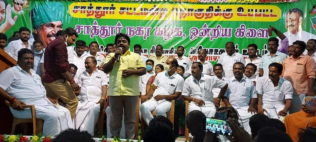 ராஜவர்மன் நடத்திய ஆலோசனைக் கூட்டம்