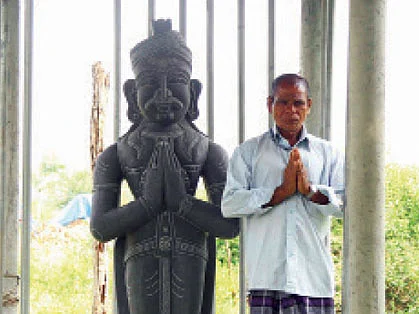 எனக்கு முகவரியில்லை... ஆனா சிலையிருக்கு!