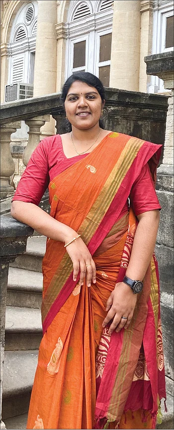 பிரவீனா ஐ.பி.எஸ்