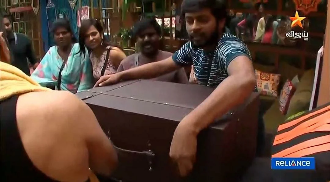 பிக்பாஸ் - நாள் 10