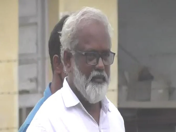 ராணிப்பேட்டை: `ஏழை விவசாயியிடம் லஞ்சம் கேட்டு கறார்!’ -மின்வாரிய அதிகாரி கைது