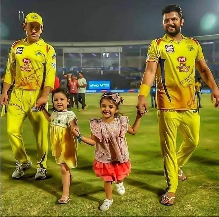 #Raina #Dhoni