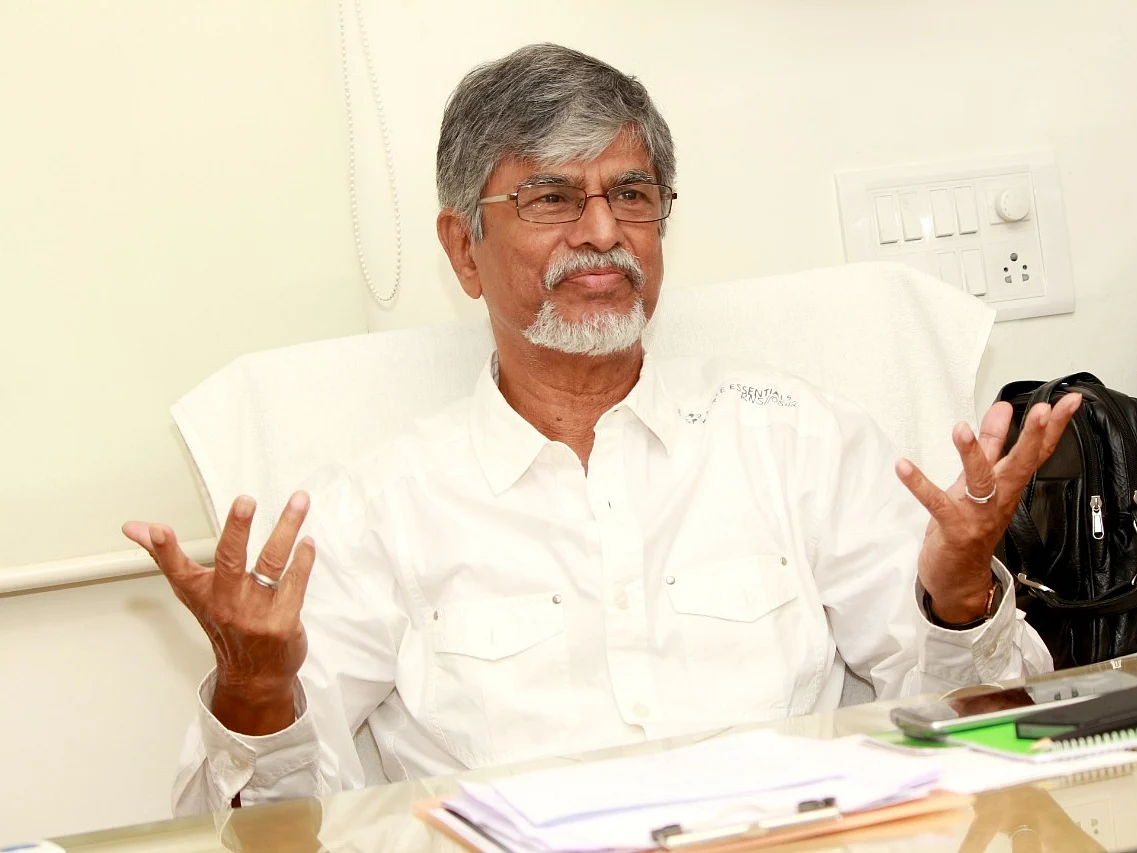 விஜய் தந்தை எஸ்.ஏ.சந்திரசேகர் புதுக்கட்சி?