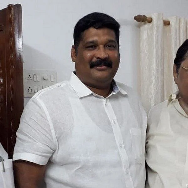 கௌதம சிகாமணி